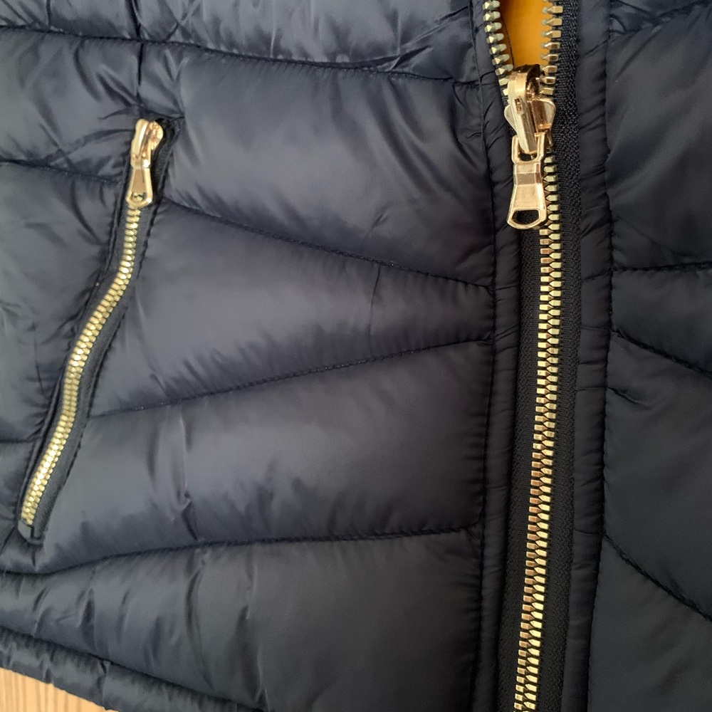 Women’s reversible vest